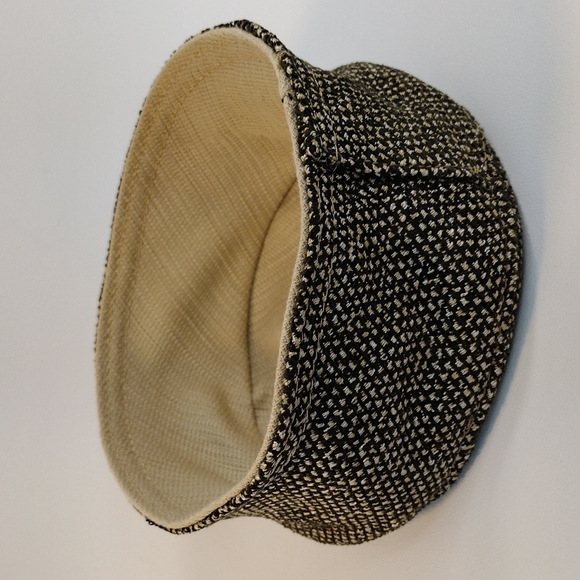 Box hat - Picture 4 of 4